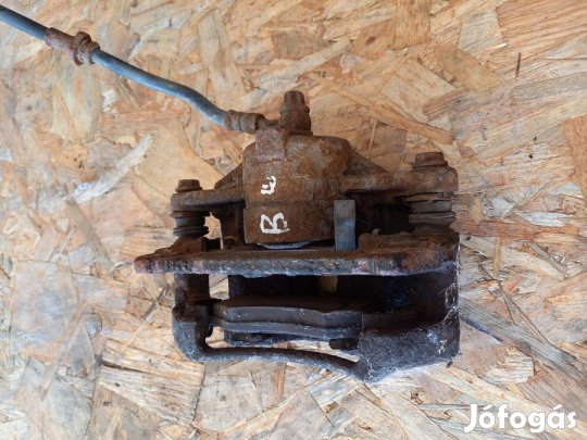 Suzuki Wagon R (2000-2007) Bal Első Féknyereg