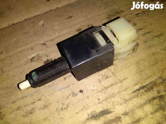 Suzuki Wagon R+ 98-10 Féklámpa Kapcsoló