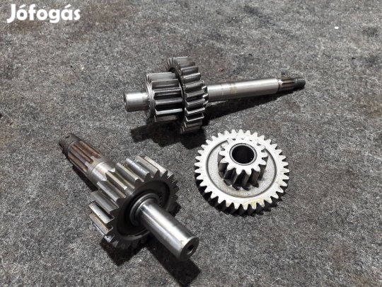 Suzuki robogó komplett gyári végáttétel szett