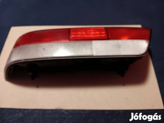 Suzuki swift bal hátsó lámpa