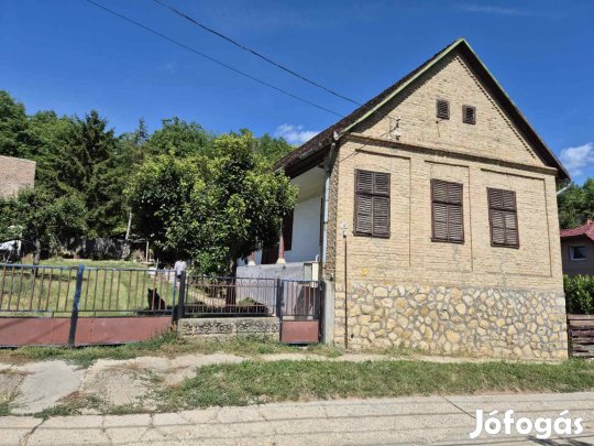 Sváb parasztház Cikón eladó