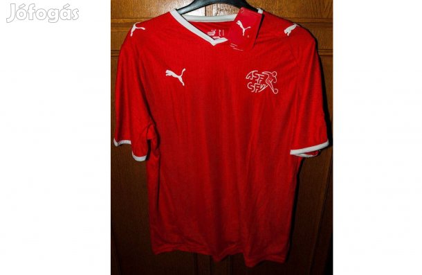 Svájc eredeti 2008-2010 piros Puma új, címkés mez (L)