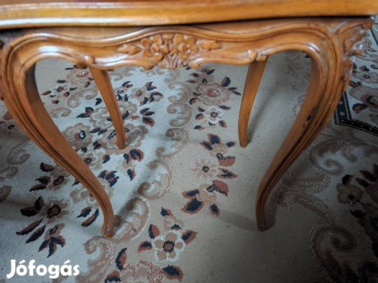 Svájci antik asztal