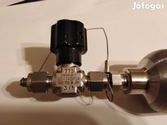 Swagelok mérestechnikai szintező/próbavevő tartály, 4db