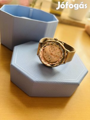 Swaroski nöi karóra