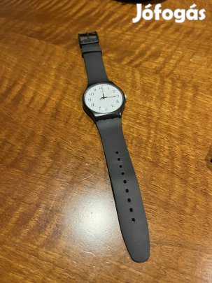 Swatch Ferenc pápa Swatch órája