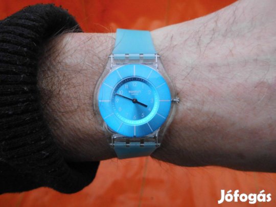 Swatch Skin kék közepes méretű női óra eladó,