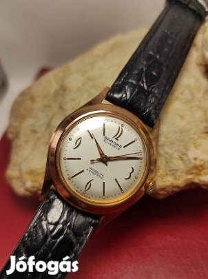 Swiss Szép Ramona 30 köves automata karóra