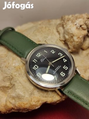 Swiss szép Efrica mechanikus karóra