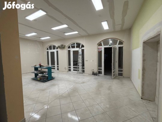 Szabadság tér 70m2 üzlethelyiség
