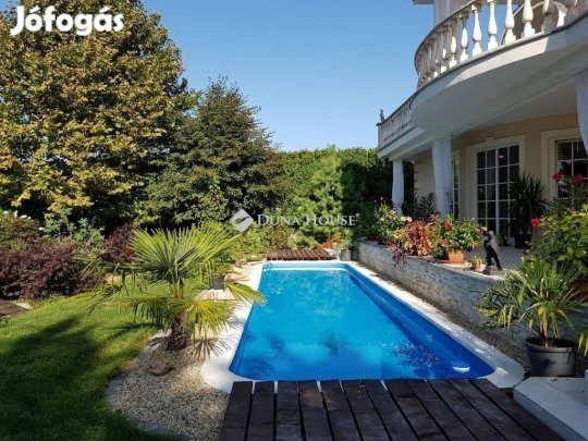 Szadai 500 nm-es ház eladó