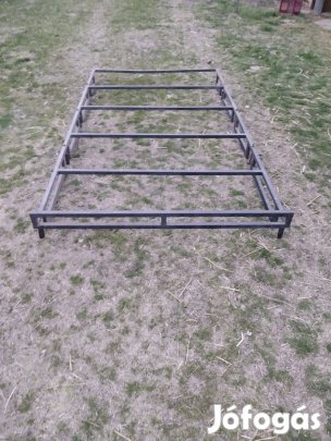 Szakműhelyben gyártott Toyota hiace tetőcsomagtartó eladó