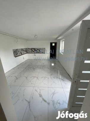 Szakolyban családi ház eladó!