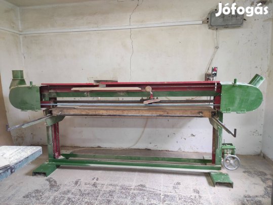 Szalagcsiszoló gép