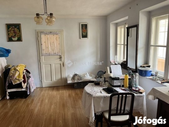 Szalántai 97 nm-es ház eladó