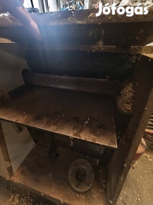 Szallagfűrész 600as