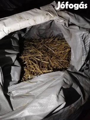 Szalma (búza) (bik - bak) zsákban eladó !!! 