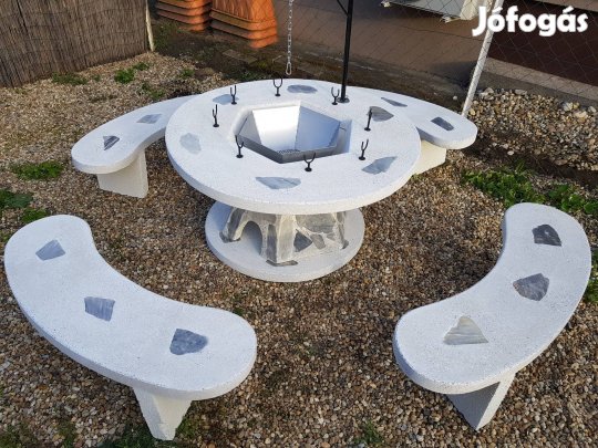 Szalonnasütő Bográcsozó műkő