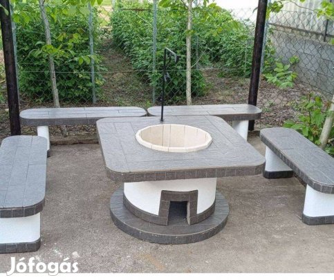 Szalonnasütő, bográcsozó antracit burkolattal