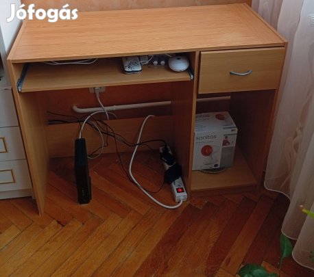 Számítógép, össze csukható szék!