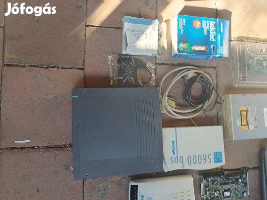 Számitógép alkatrészek