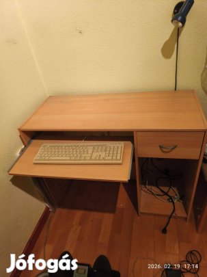 Számítógép asztal