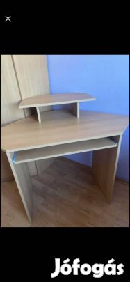 Számítógép asztal