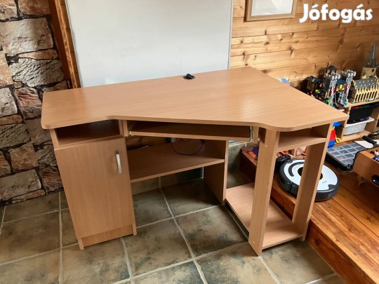 Számítógép asztal / íróasztal