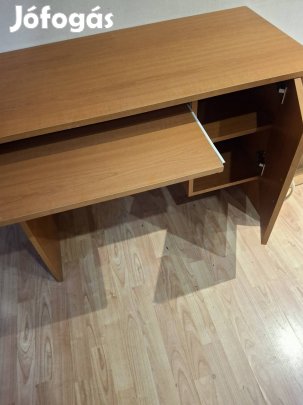 Számítógép asztal eladó