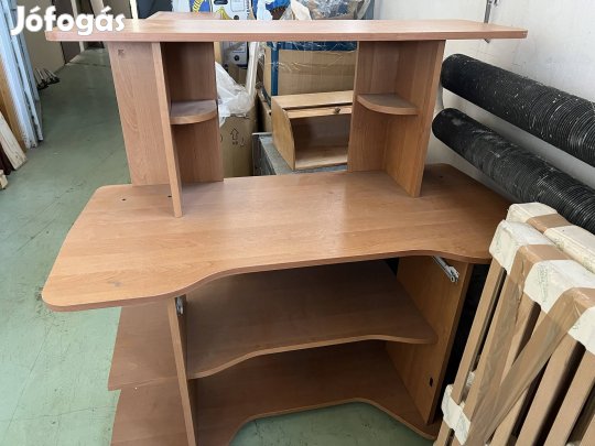 Számítógép asztal íróasztal 