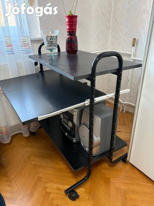 Számitógépasztal eladó