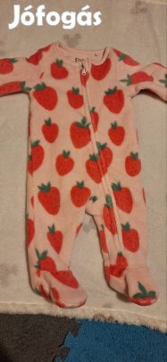 Szamócas kislany Rugdalózó