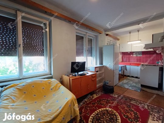 Számtalan lehetőség három szinten - Kertes ház az Alsólőverekben