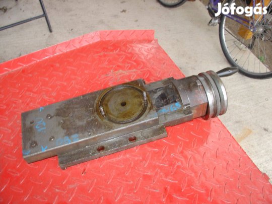 Szán szerkezet kézi késtartó szán magassági szán eszterga marógép