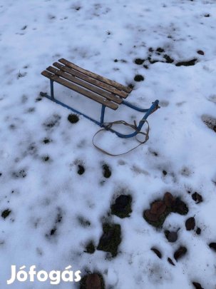 Szánkó 3 db eladóvá vált