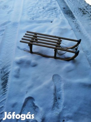 Szánkó ( alig használt)