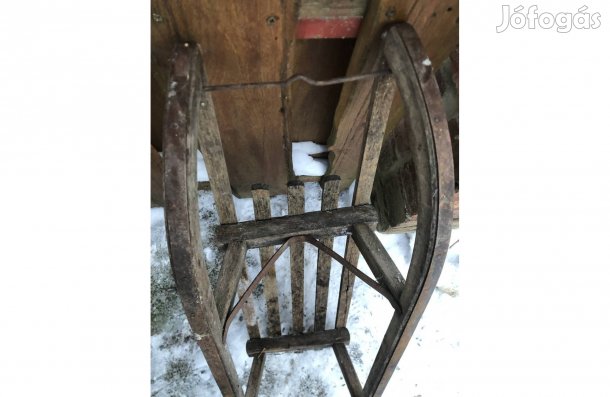 Szánkó , régi faszánkó 10000 Ft :Lenti