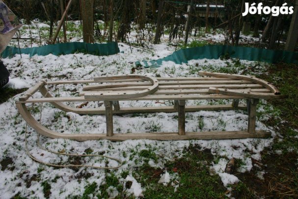 Szánkó, óriási, 2-3 személyes, kis hibákkal, olcsón, Pécsett