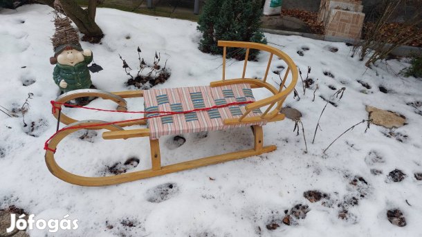 Szánkó háttámlával eladó