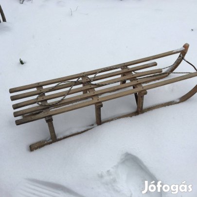 Szánkók eladók
