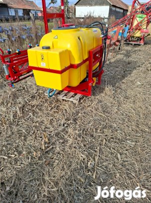 Szántóföldi Permetező 800/12