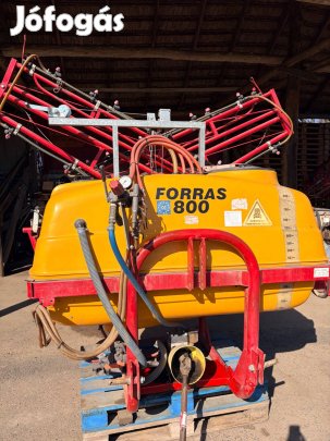 Szántóföldi függesztett forrás Permetező