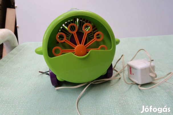 Szappanbuborék automata elemes és adapterrel