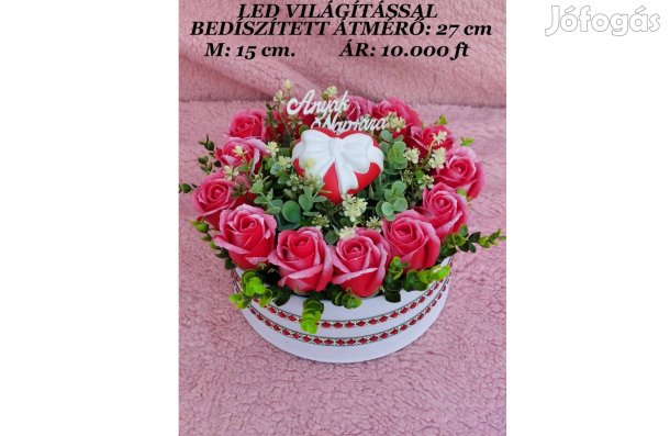 Szappanrózsa box. Strassz szalaggal, Anyák napjára