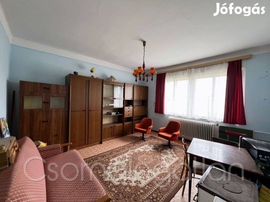 Szárföld családi ház 3 szoba + étkezővel, pincével eladó