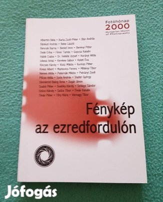 Szarka Klára: Fénykép az ezredfordulón könyv