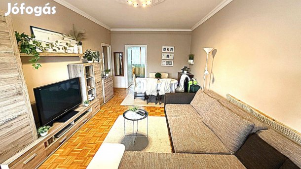 Szarvas utca közelében 54nm-es 2 szobás erkélyes szigetelt lakás eladó