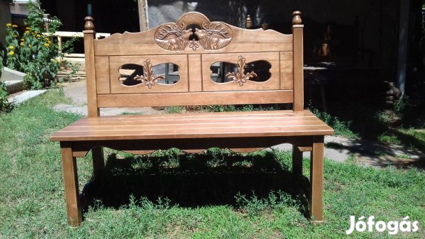 Szarvaspad loca faragott pad fapad vadászajándéktárgyak vadászpad vadá