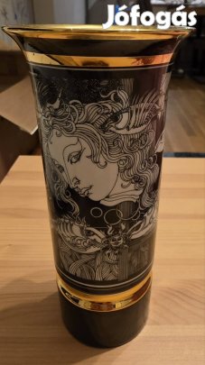 Szász Endre Adria váza