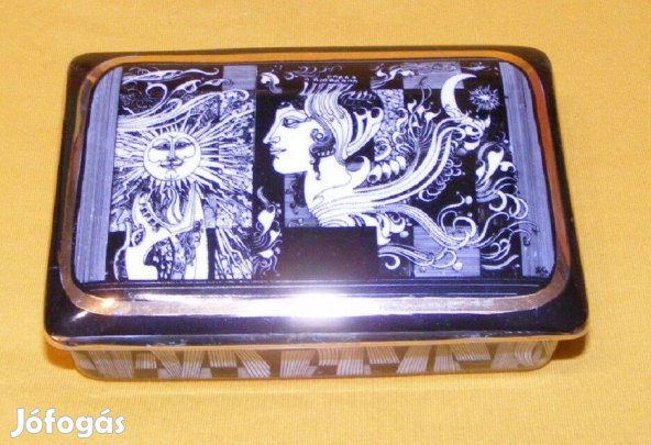Szász Endre Hollóházi porcelán bonbonier, doboz